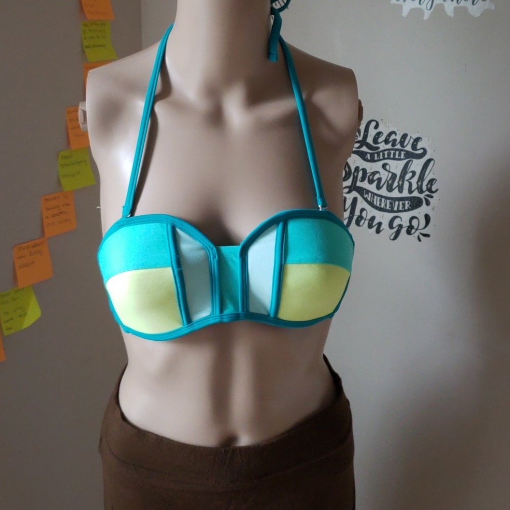 Xhiliration bikini top